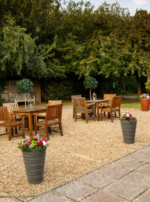 Crop of Garden patio seating area at the Mercure Tunbridge Wells Hotel for homepage